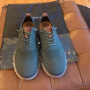 Men's Breeze Ultra-Comfortable Knit Slip-On Oxfords in Olive Green